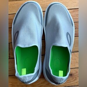 Men’s Gray OOfos Sneaker Slip Ons (9)